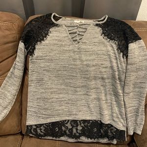 NWOT Maurice’s lace accent sweater